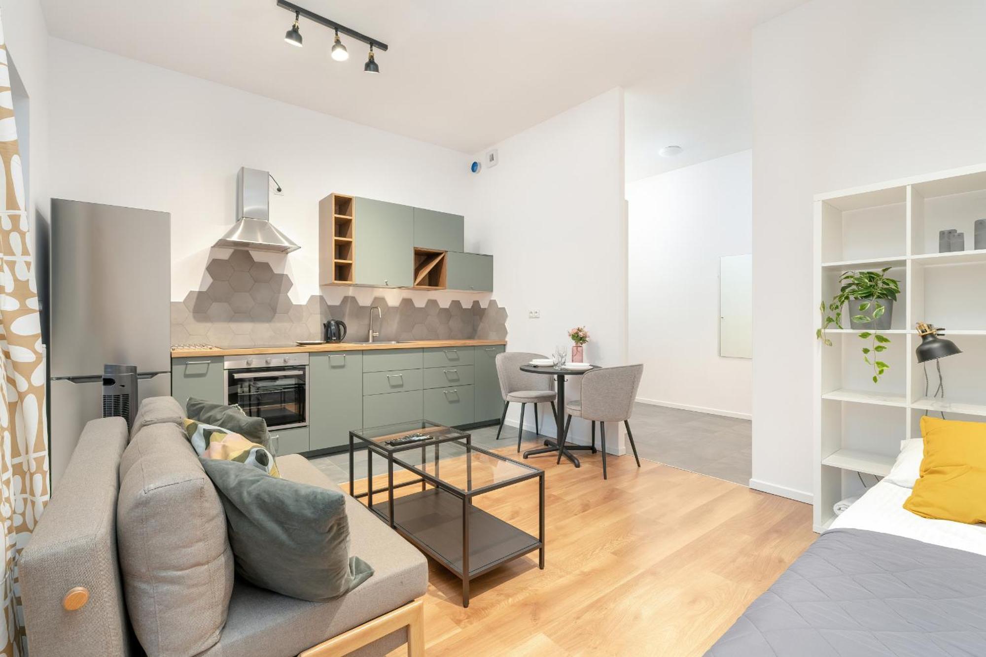 פוזנן Cozy Studio With Balcony And Free Garage By Noclegi Renters מראה חיצוני תמונה